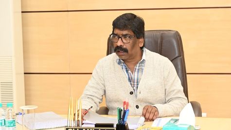 आत्मसमर्पण करने वाले उग्रवादियों को झारखंड सरकार का तोहफा