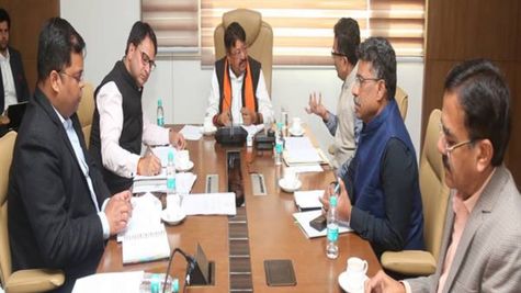 अमृत योजना के लिए 500 करोड़ की राशि शीघ्र करें जारी, कैलाश विजयवर्गीय ने कहा