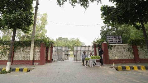 Delhi: दिल्ली में किरायदारों को बड़ी राहत, सोसायटीज नहीं ले पाएंगी मनमानी रकम