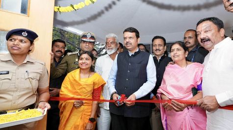 महाराष्‍ट्र डिप्‍टी सीएम फडणवीस ने नासिक में विभिन्न परियोजनाओं का शुभारंभ और उद्घाटन किया 