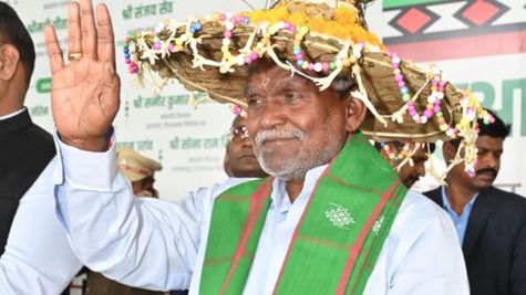 Jharkhand: अबुआ आवास योजना के तहत घर बनाने वाले लाभार्थियों को सीएम सोरेन ने सौंपी पहली किस्‍त 