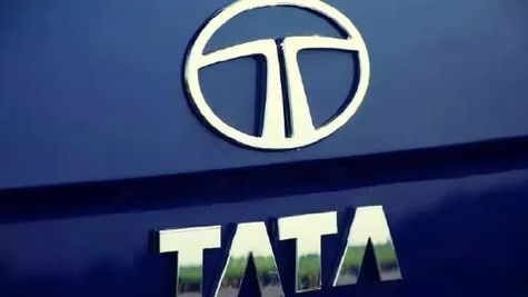 Tata Motors ने सस्ती कर दी इलेक्ट्रिक कार, लाखों रुपये घटा दिए दाम 