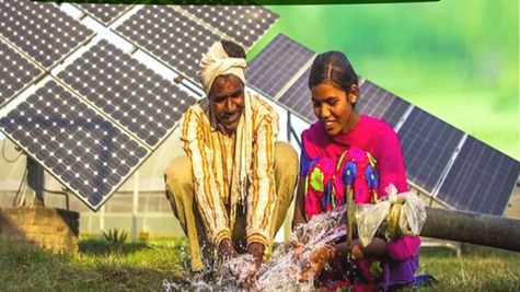 यूपी में किसानों को मिल रहा सरकार की योजना का लाभ, 43353 सोलर पंप की स्थापना