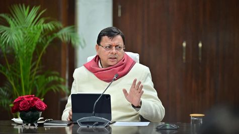 उत्‍तराखंड सीएम धामी ने बाह्य सहायता प्राप्त परियोजनाओं के क्रियान्‍यवयन में तेजी लाने का दिया निर्देश 