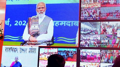 छत्तीसगढ़ को पीएम मोदी ने दी बड़ी सौगात, रेलवे से जुड़ी परियोजनाओं का किया लोकार्पण