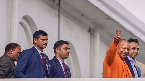 किसानों को योगी सरकार का तोहफा, गेहूं की MSP बढ़ी, 6500 क्रय केंद बनाए गए