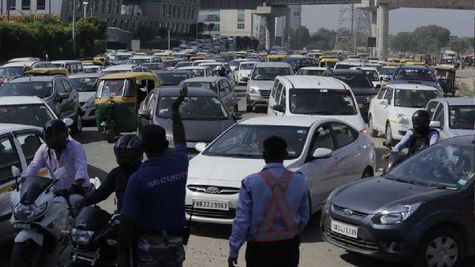 Delhi: प्रदूषण पर दिल्ली सरकार की सख्ती, कैसे छूटेंगे जब्त हुए वाहन, जानिए क्या हैं नए नियम 