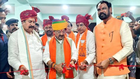 मनासा में मंत्री कैलाश विजयवर्गीय ने अस्पताल का किया लोकार्पण, करोड़ों की दी सौगात