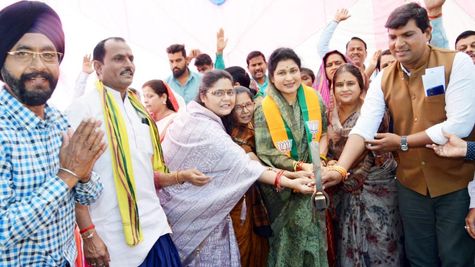 मिसरोद को लाखों रुपये की मंत्री कृष्णा गौर ने दी सौगात, निर्माण कार्यों का किया भूमिपूजन