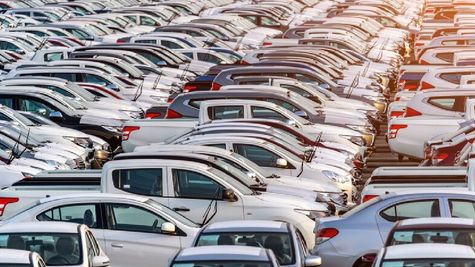 Old Cars Business: पुरानी कारों की संख्या के साथ बढ़ रहा है ये बिजनेस, 10 साल में पहुंचेगा 8 लाख करोड़ रु 