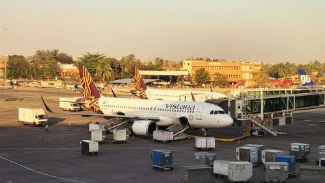 Vistara Airlines के पायलटों को वेतन न मिलने से एयरलाइन्स कंपनी के सामने आई कई बड़ी चुनौतियाँ  