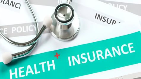 Health Insurance:खरीदने जा रहे हैं हेल्थ इंश्योरेंस पॉलिसी? जानें किस उम्र में स्वास्थ्य बीमा लेना होता है सही