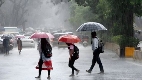 Heavy Rainfall News: इंतजार खत्म, आ गई है खुशखबरी! दिल वालों की दिल्ली से लेकर केरल तक, आज यहां होगी बारिश