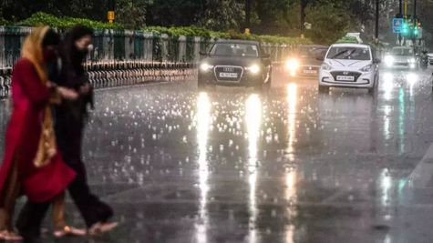 Delhi Weather Update: भयंकर उमस से कब मिलेगी राहत? मौसम विभाग ने बारिश को लेकर जारी किया अनुमान