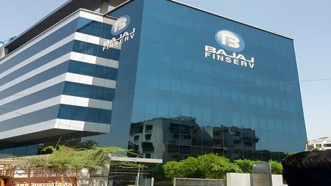 Bajaj Finance: बड़ी खबर! बजाज फाइनेंस पर लगा टैक्स चोरी का आरोप, लगेगी करोड़ों रुपये की पेनल्टी