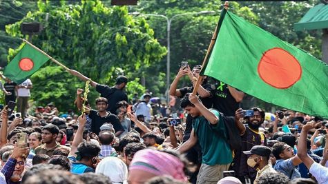 Bangladesh Crisis: बांग्लादेश के तख्तापलट से ऑटो कंपनियों को बड़ा नुकसान, निर्यात पर पड़ेगा असर