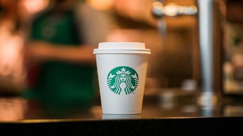 Viral Video: बेटी ने ऑर्डर किया 9 लाख रुपए की कॉफी, Starbucks पहुंच गई मां, Zomato ने ऐसे किया रिएक्ट