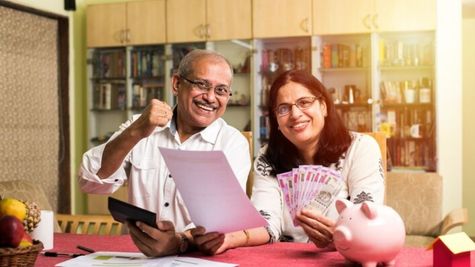 Business Ideas: सीनियर सिटीजन के लिए टॉप 5 बिजनेस आइडियाज, घर बैठे बनें लखपति, 3 लाख रु की मंथली इनकम पक्की
