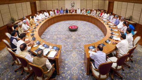 Cabinet Meeting: कैबिनेट मीटिंग में हुए ये बड़े फैसले,आयुष्मान कार्ड से लेकर ई-ड्राइव में क्या होगा बड़ा बदलाव