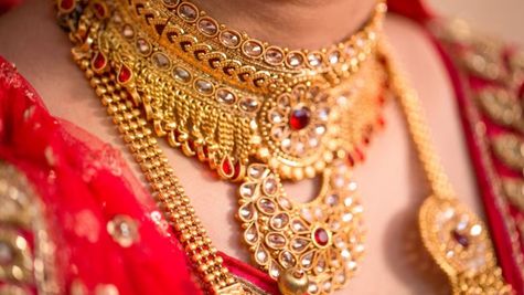 Sone Ka Bhav: आज फिर से चमका सोना! 18, 22, 24K हो गया अब इतना महंगा, जयपुर से लखनऊ तक ये है गोल्ड रेट