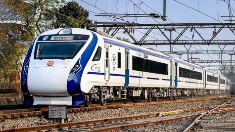 Vande Bharat Train: यूपी में इन शहरों में चलती है वंदे भारत ट्रेन, एक क्लिक में देखें पूरी डिटेल्स  