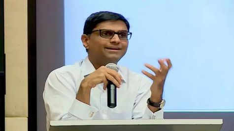  Success Story: मुकेश अंबानी की कंपनी में 5 साल किया था काम, आज है करोड़ों की कंपनी के मालिक