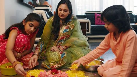 Ahoi Ashtami 2024: करवाचौथ के बाद अब अहोई अष्टमी का व्रत किस दिन रखा जाएगा? जानें सही समय और इसका महत्व 