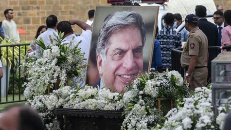 Ratan Tata Funeral Video: रतन टाटा की अंतिम विदाई को देखकर पूरा देश हुआ भावुक! आप भी देखें ये वीडियो