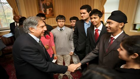 Ratan Tata Scholarship: विदेश में इस यूनिवर्सिटी के लिए स्टूडेंट्स को देते है लाखों में स्कॉलरशिप, करें अप्लाई