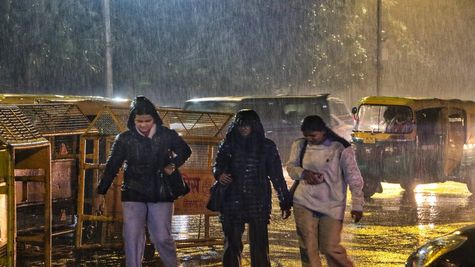 Delhi Weather Next 2 Days: अगले 2 दिन कैसा रहेगा दिल्ली में मौसम का मिजाज? आया अपडेट