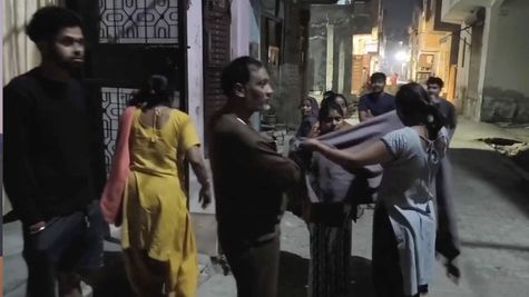 Earthquake in Delhi: सुबह-सुबह दिल्ली में लगे भूकंप के झटके, दिल्लीवासियों में दहशत! PM मोदी ने कहा- सतर्क रहे