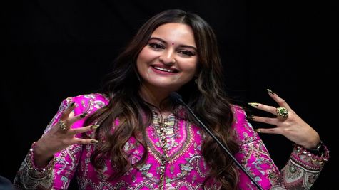 Sonakshi Sinha Apartment: एक्ट्रेस सोनाक्षी सिन्हा ने इतने करोड़ में बेचा आलीशान अपार्टमेंट, 61% कमाया मुनाफा 