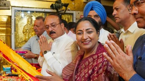 Delhi Budget 2025: दिल्ली में पहली बार लागू होगी Ayushmann Bharat Yojana, मिलेगा ₹10 लाख तक का कवरेज