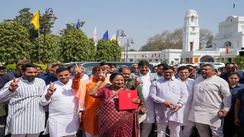 Delhi Budget 2025: CM रेखा गुप्ता ने बजट में महिला समृद्धि योजना के लिए किया बड़ा ऐलान, ₹5100 करोड़ का आवंटन 