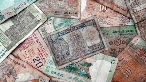 Old Notes: क्या आपके पास है 786 नंबर वाले पुराने नोट? बन सकते हैं मालामाल, जानें क्या है इन्हें बेचने का तरीका