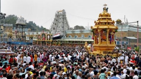 Tirupati Mandir: तिरुपति मंदिर में लागू होगा नया नियम, इन भक्तों को मिलेगा कमरा, दिखाना होगा अपना आधार कार्ड