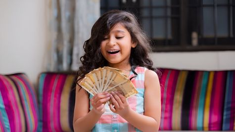 Sukanya Samriddhi Yojana में अप्रैल-जून 2025 की ब्याज दर में नहीं हुआ है बदलाव, ये है इंटरेस्ट रेट