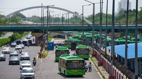 Delhi Weather Forecast: दिल्ली में प्रचंड गर्मी से हाल-बेहाल! बारिश को लेकर आया ताजा अनुमान, IMD ने बताई तारीख
