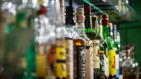 Karnataka Excise Policy: कर्नाटक में एक्साइज ड्यूटी 50% बढ़ाने का ऐलान, बढ़ेगी राज्य सरकार की कमाई!