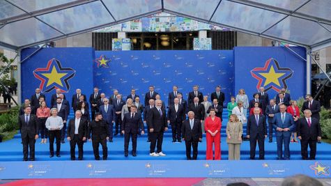 EU Sanction on Russia: रूस पर यूरोपीय संघ के देशों ने लगाए नए प्रतिबंध, यूक्रेन से युद्ध रोकने के लिए दबाव 