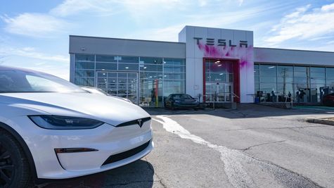 Tesla Store: मुंबई में 15 जुलाई को खुलेगा टेस्ला का पहला स्टोर, 'एक्सपीरियंस सेंटर' नाम दिया
