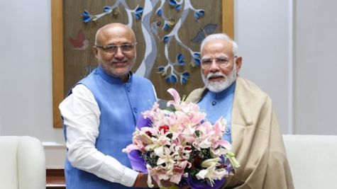 NDA के उपराष्ट्रपति पद के उम्मीदवार, महाराष्ट्र के राज्यपाल... कौन हैं सीपी राधाकृष्णन? जानें कितनी है नेटवर्थ