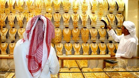 Dubai Gold Rate: तूफान मचाने के बाद दुबई में इतना सस्ता हुआ सोना! जानें कीतनी कम हुई कीमत - आज का ताजा भाव