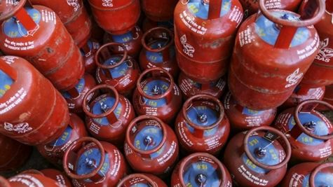 महिलाओं के लिए खुशखबरी, दिवाली पर मिलेगा Free LPG गैस सिलेंडर, जानिए कैसे मिलेगा लाभ