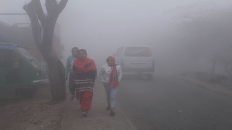 Aaj ka Mausam: समय से पहले शीतलहर से बढ़ी ठिठुरन; दिल्ली-राजस्थान में पारा 10°C से नीचे; IMD का अलर्ट