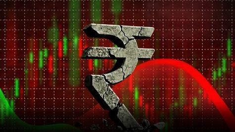 Rupees: गिरता रुपया बना चिंता की वजह! 7 महीनों में ₹6 से अधिक लुढ़का, पेट्रोल-डीजल और गोल्ड रेट में आएगी तेजी?