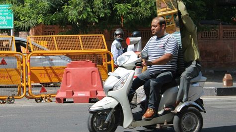 Delhi New Traffic Rules: वाहन मालिकों के लिए अलर्ट! 45 दिन में चालान नहीं भरा तो लाइसेंस भी हो सकता है सस्पेंड