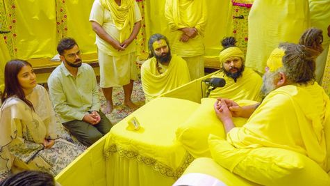Premanand Maharaj और Virat Kohli की ₹5 Crore Controversy: Ashram की Donation Economy की तस्वीर