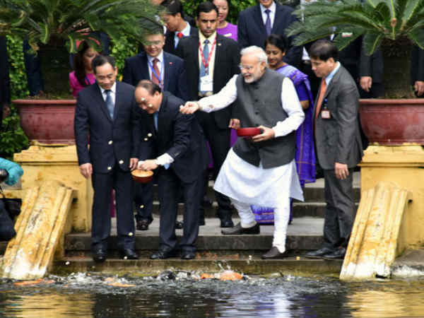 15 साल में पहले भारतीय पीएम 