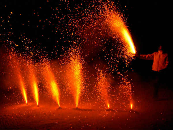 नेपाल के जरिए होती है पटाखों की तस्करी